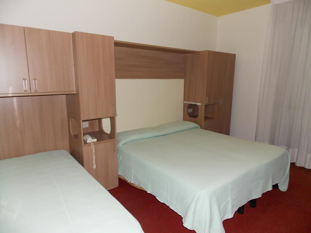 Hotel Colorado Lido di Jesolo Exterior foto